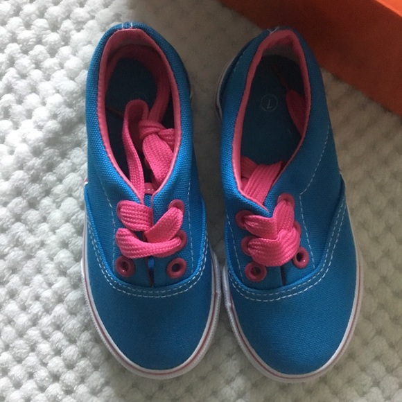 Girls blue and pink size 7 shoes NWT - Picture 2 of 9